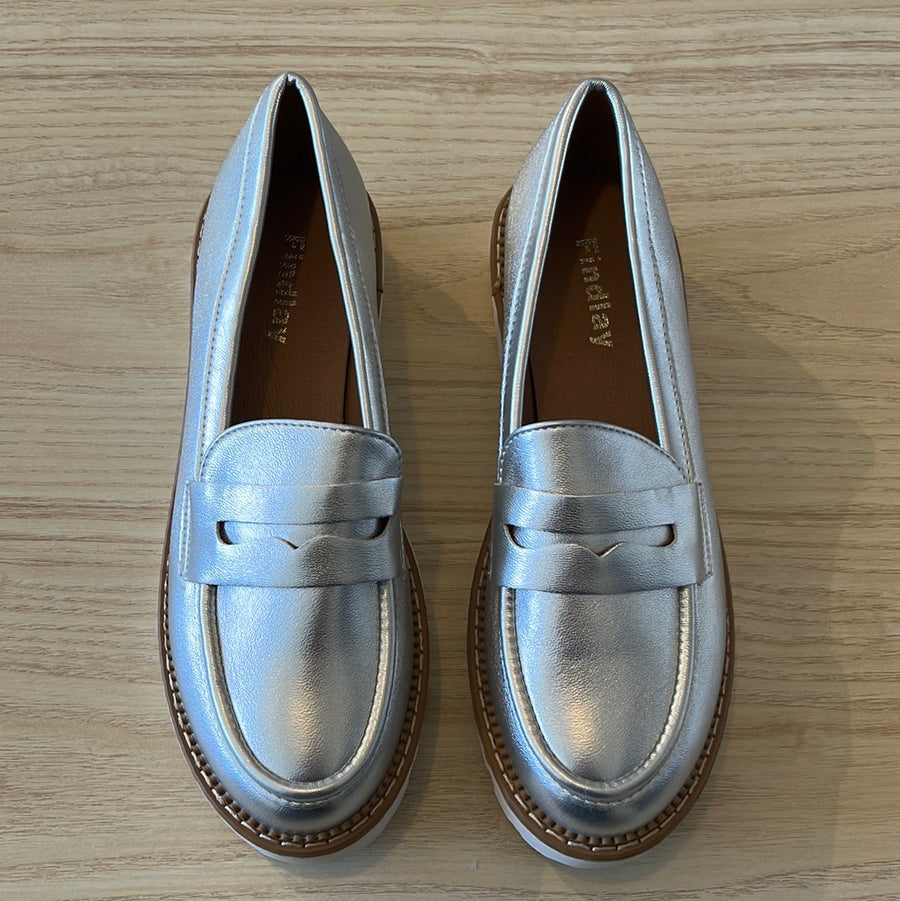 Findlay Silver Loafers Shoes White Sole