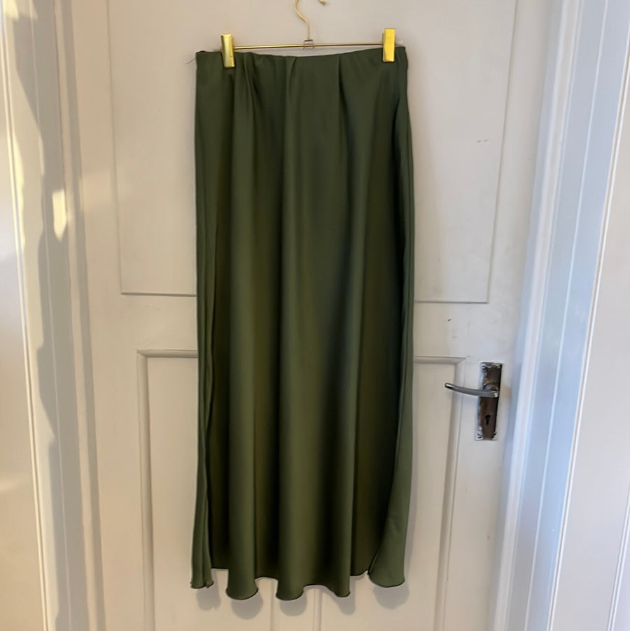 Lea J Maxi Satin Skirt Forest Green One Size 8 to 14